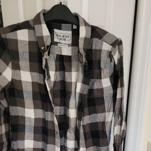 Men's Black and White Plaid Shirt L